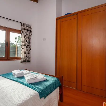ホームステイ Montes De Praias