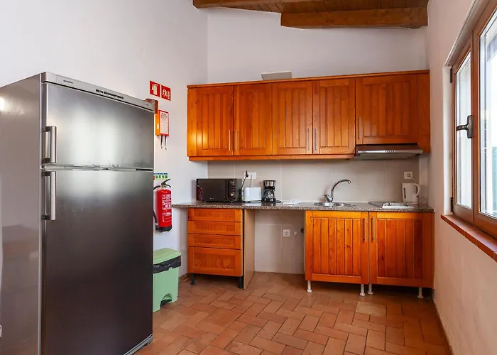 Montes De Praias ألخيزور