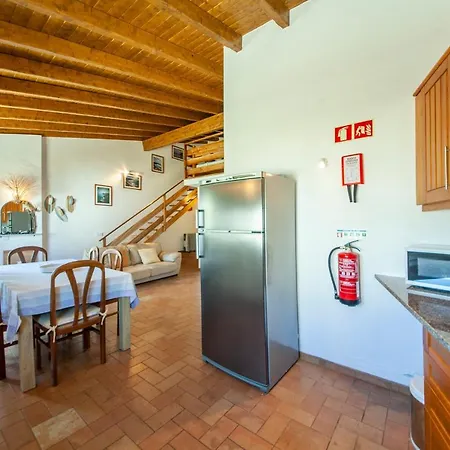 Homestay H - Montes De Praias *