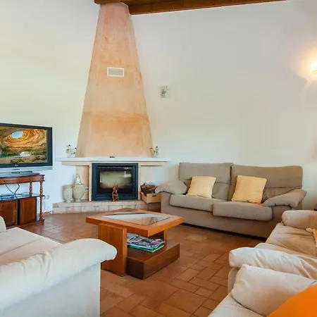 H - Montes De Praias Homestay *
