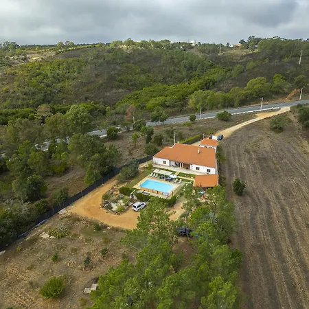 Montes De Praias בית אירוח