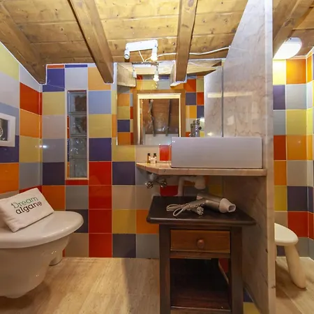 Montes De Praias בית אירוח אלג'זור