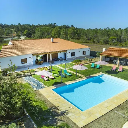 Montes De Praias בית אירוח