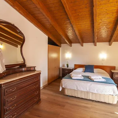 בית אירוח Montes De Praias *